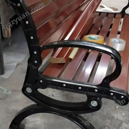 重庆玻璃钢椅子、玻璃钢加铸铝椅子厂家定制
