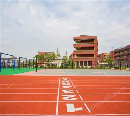 南宁横县幼儿园游乐场地塑胶透气型跑道施工工程